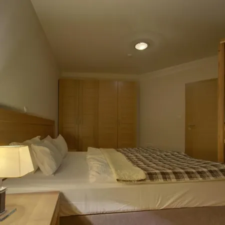 Merci Vucko-privatni Apartment *